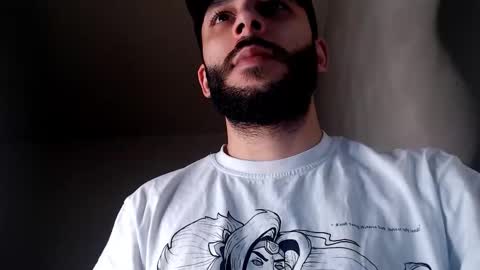 Snapshot of henryaxe chatting on February 19, 2026, 11:06 am HenryAxe online show from February 19, 2026, 11:06 am