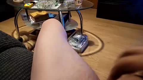 Snapshot of henrybones2021 chatting on October 13, 2025, 4:40 pm Henrybones online show from October 13, 2025, 4:40 pm