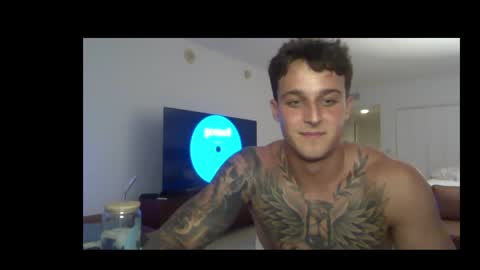 Snapshot of henrydesanti chatting on May 9, 2026, 2:39 am henrydesanti online show from May 9, 2026, 2:39 am