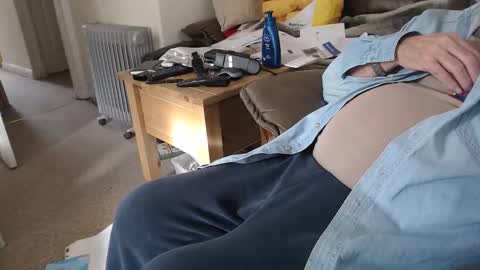 henryjxxx online show from April 26, 2026, 4:37 pm