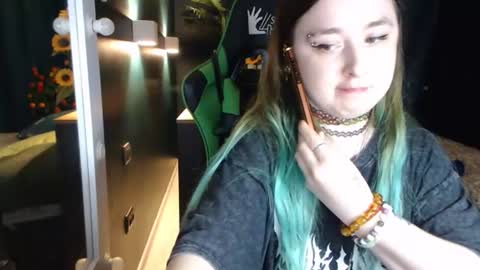 Hentaishiing online show from June 27, 2026, 6:24 pm
