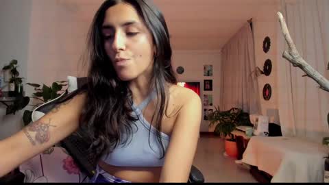 Hello I am Valentina independent Colombian model I love sensuality and pleasure welcome online show from January 18, 2025, 2:25 am