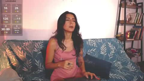 Snapshot of hera_069 chatting on June 28, 2026, 1:22 am Hello I am Valentina independent Colombian model I love sensuality and pleasure welcome online show from June 28, 2026, 1:22 am