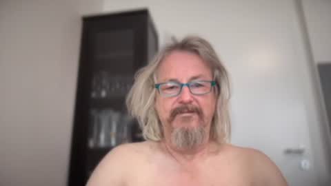 herbiebaby online show from December 17, 2024, 10:34 am