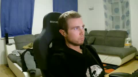 John Pearl online show from February 3, 2026, 8:14 pm