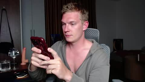 Gregblonde  Alextattoo online show from September 21, 2025, 2:40 pm