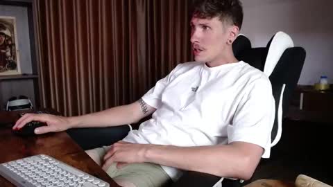 Gregblonde  Alextattoo online show from October 26, 2025, 6:08 am