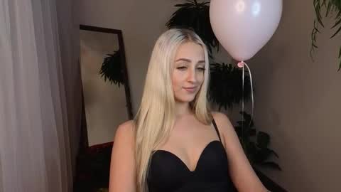 Elise online show from February 15, 2026, 8:02 am