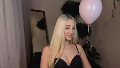 Elise online show from February 20, 2026, 6:19 am