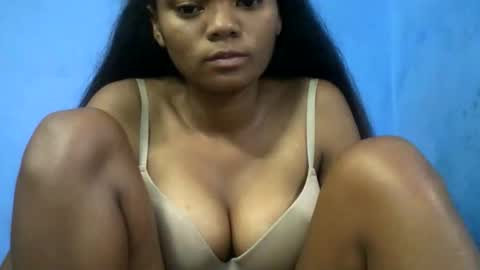 herisse01 online show from April 9, 2026, 8:03 pm