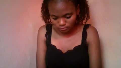 Snapshot of herisse01 chatting on May 17, 2026, 12:34 pm herisse01 online show from May 17, 2026, 12:34 pm