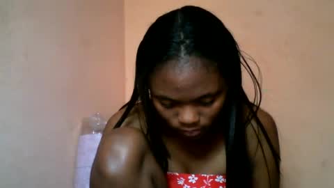 Snapshot of herisse01 chatting on June 13, 2026, 8:12 am herisse01 online show from June 13, 2026, 8:12 am