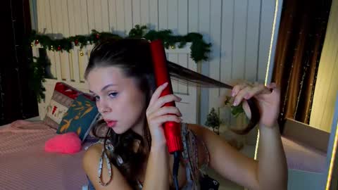 Nicole online show from March 6, 2026, 9:11 pm