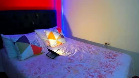 hermione_blonde online show from October 30, 2025, 7:58 pm