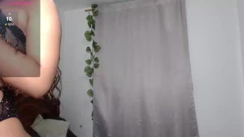 Snapshot of hermione_sweet18 chatting on January 8, 2025, 8:29 pm Alana online show from January 8, 2025, 8:29 pm