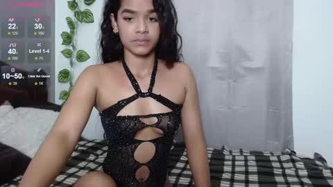 Snapshot of hermione_sweet18 chatting on January 8, 2025, 11:30 pm Alana online show from January 8, 2025, 11:30 pm