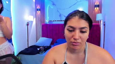 hermione_whatson online show from October 15, 2025, 12:05 pm