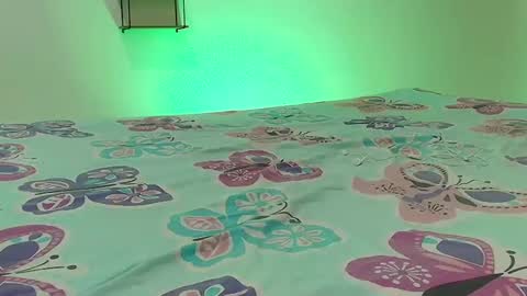 Charlotte Y Crystal online show from March 10, 2025, 3:30 pm