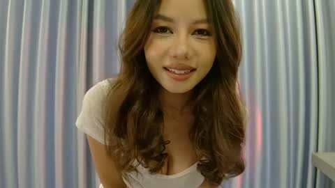 Snapshot of hersheys_aran chatting on June 14, 2026, 8:16 am Aran online show from June 14, 2026, 8:16 am