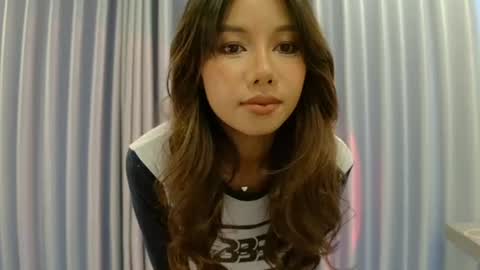 Snapshot of hersheys_aran chatting on July 5, 2026, 7:37 am Aran online show from July 5, 2026, 7:37 am
