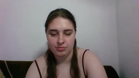 hess_luna_ online show from October 6, 2025, 9:07 am