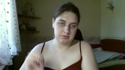 hess_luna_ online show from March 26, 2026, 10:10 am