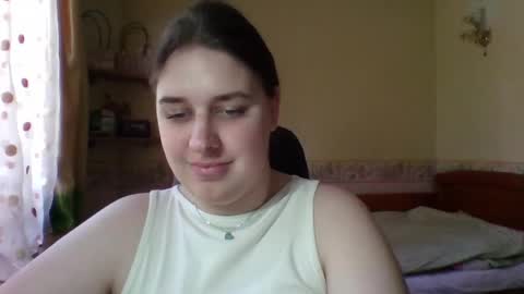 Snapshot of hess_luna_ chatting on May 5, 2026, 9:06 am hess_luna_ online show from May 5, 2026, 9:06 am