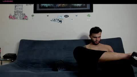 Snapshot of heteros_curious_ chatting on June 24, 2026, 9:14 pm yeis online show from June 24, 2026, 9:14 pm