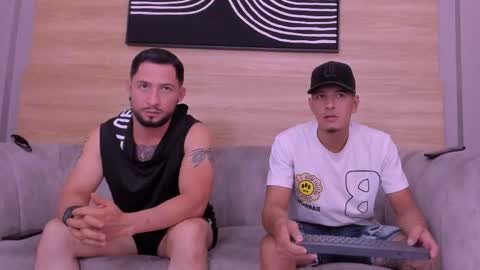 heteros men online show from May 14, 2026, 2:24 pm