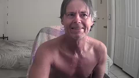 Snapshot of hewes1 chatting on March 18, 2026, 8:28 am hewes1 online show from March 18, 2026, 8:28 am