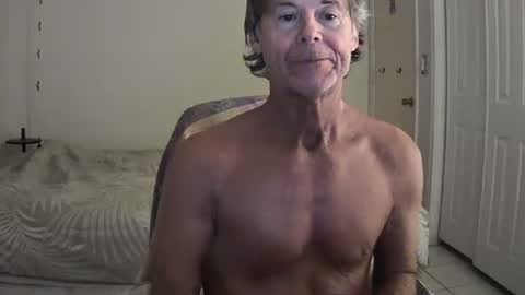 Snapshot of hewes1 chatting on March 25, 2026, 8:31 am hewes1 online show from March 25, 2026, 8:31 am