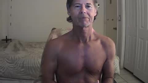 Snapshot of hewes1 chatting on March 25, 2026, 11:44 pm hewes1 online show from March 25, 2026, 11:44 pm