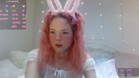 hexbunnie online show from March 21, 2026, 2:05 am