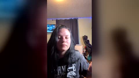 Snapshot of hexedbymommy chatting on May 28, 2026, 7:16 am Hexedbymommy online show from May 28, 2026, 7:16 am