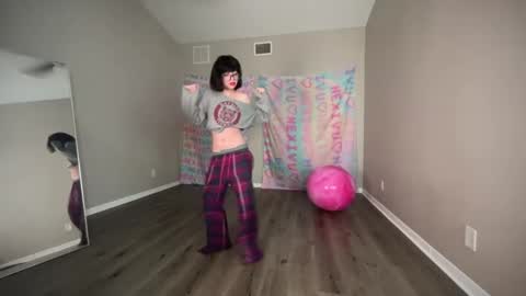 salem online show from February 24, 2025, 2:40 am