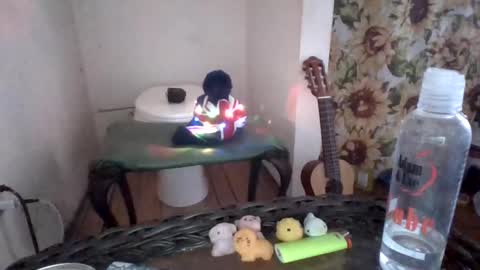 Snapshot of hey_mikky chatting on March 9, 2025, 8:52 pm hey_mikky online show from March 9, 2025, 8:52 pm