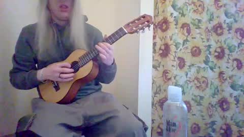 Snapshot of hey_mikky chatting on March 12, 2025, 7:17 pm hey_mikky online show from March 12, 2025, 7:17 pm