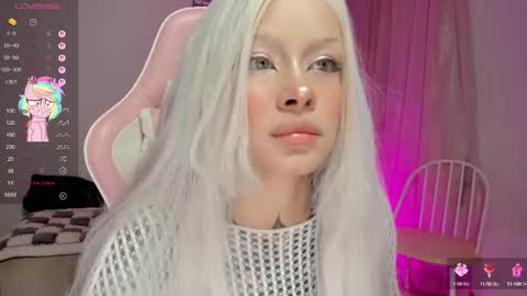 Snapshot of heybambino_ chatting on September 28, 2025, 3:23 am Bambi.....Help me get 100 likes in the satisfaction bar. online show from September 28, 2025, 3:23 am