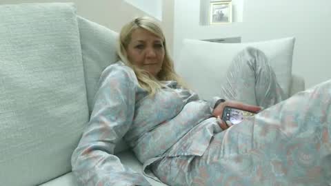 Heyheygrey online show from May 21, 2026, 2:29 am