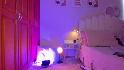 Martina Ricci Show schedule Monday to Friday 8am colombia time I work some weekends  online show from February 23, 2026, 2:03 pm