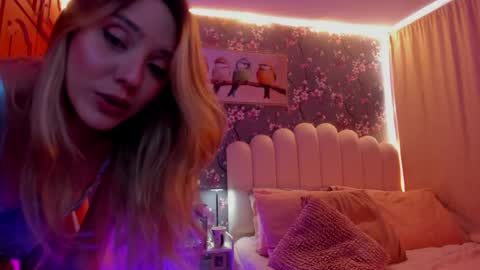 Snapshot of heymartina chatting on May 18, 2026, 3:51 pm Martina Ricci Show schedule Monday to Friday 8am colombia time I work some weekends online show from May 18, 2026, 3:51 pm