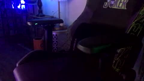 FlexieFae online show from December 2, 2024, 11:34 am