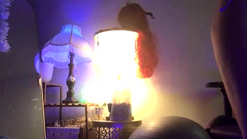 FlexieFae online show from February 4, 2025, 9:07 am