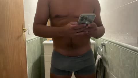 Snapshot of hhernan1 chatting on March 9, 2025, 5:55 am hhernan1 online show from March 9, 2025, 5:55 am