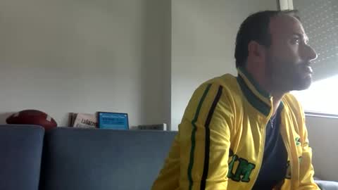 Snapshot of hhombre chatting on September 9, 2025, 12:15 pm hhombre online show from September 9, 2025, 12:15 pm