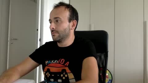 Snapshot of hhombre chatting on September 15, 2025, 1:00 pm hhombre online show from September 15, 2025, 1:00 pm