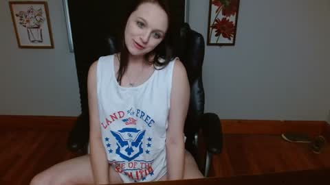 Paige online show from October 18, 2025, 3:35 pm