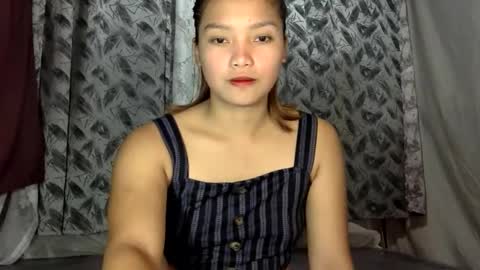 hi_there99 online show from February 9, 2026, 2:37 am