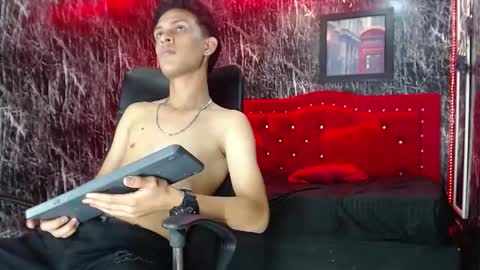 Snapshot of hidan_22 chatting on January 27, 2025, 5:37 pm HIDAN online show from January 27, 2025, 5:37 pm