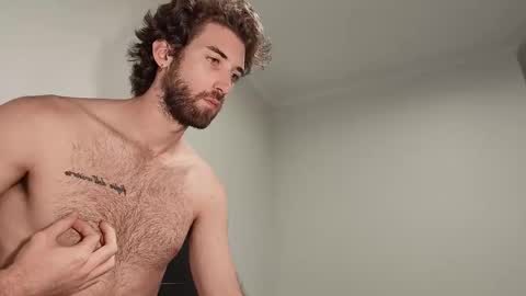 Snapshot of hiddengaze chatting on February 27, 2026, 1:33 pm HiddenGaze online show from February 27, 2026, 1:33 pm